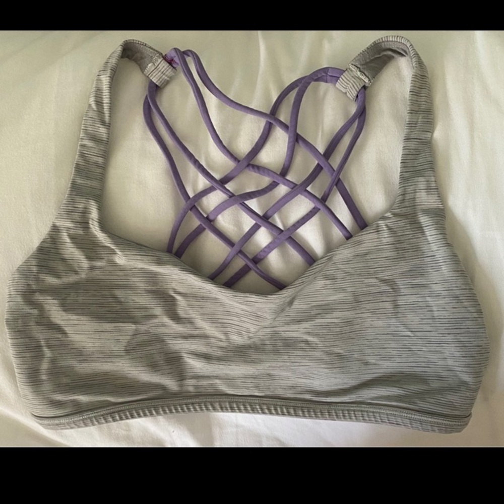 Lululemon sports bra size 10